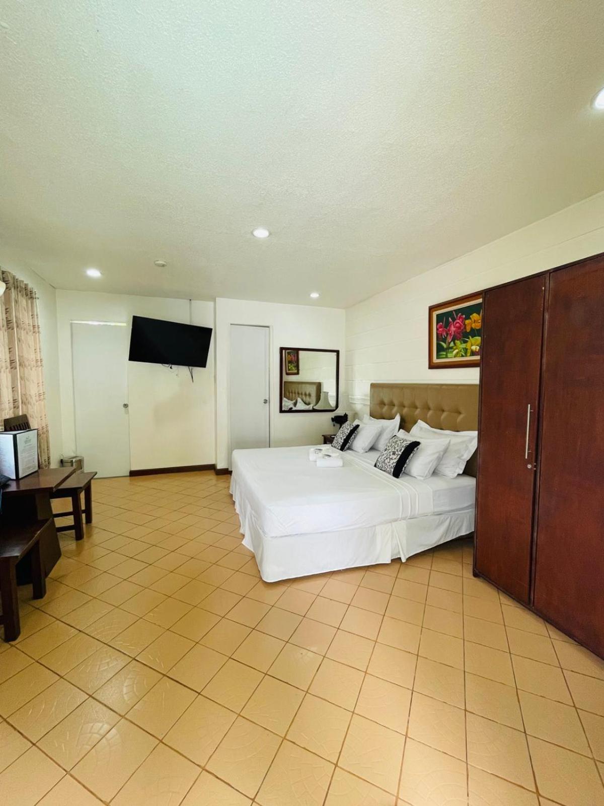 Loreland Farm Resort Antipolo Εξωτερικό φωτογραφία